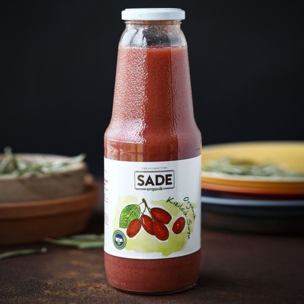 Sade Organik Kızılcık Suyu 1000ml görseli.